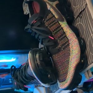 Nike Air Vapormax Flyknit 2 ‘Black Multi-Color’ 942842-017 Men’s Size 12